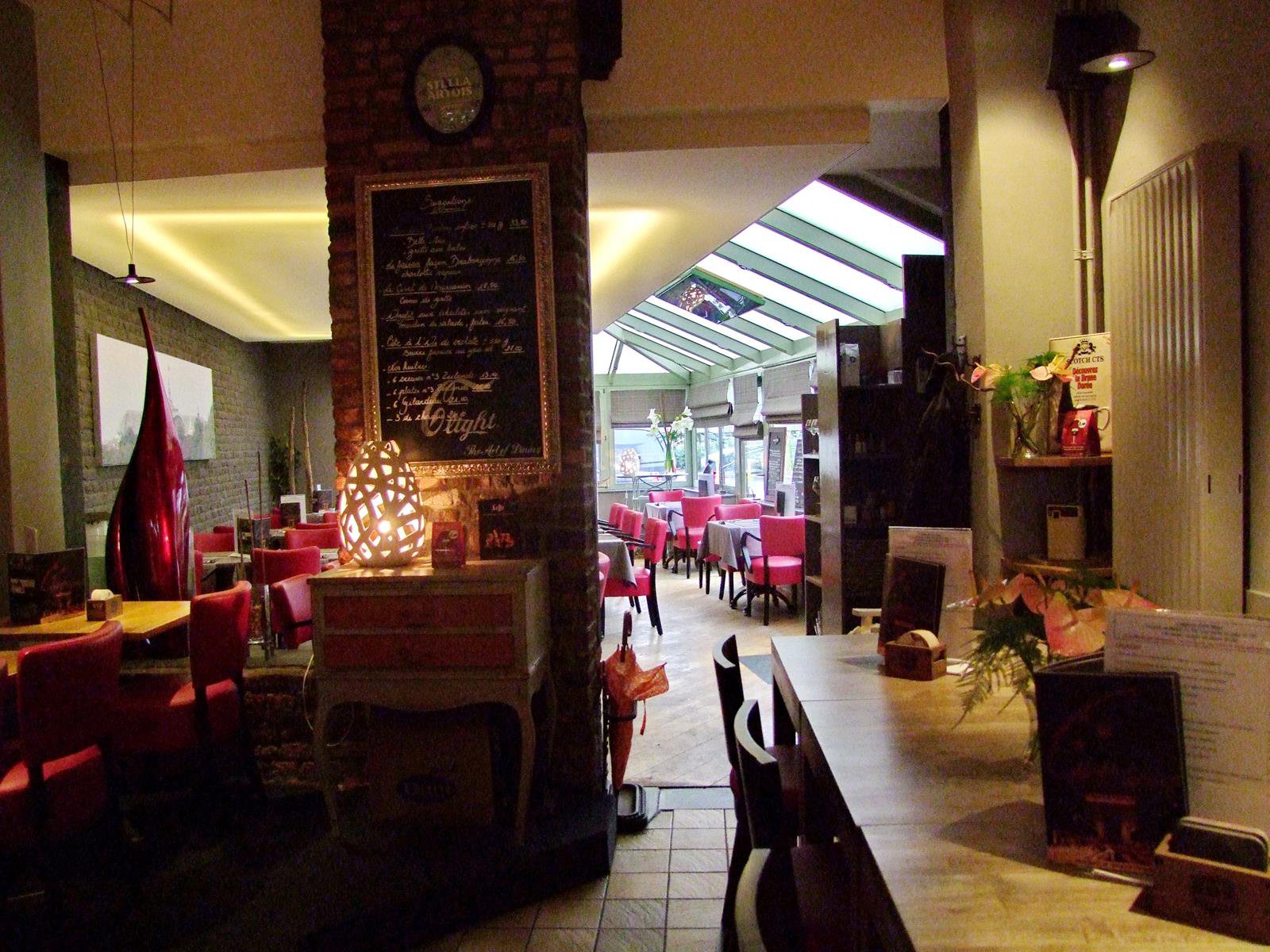 les-champs-elysees-restaurant-de-brasserie-namur-5000