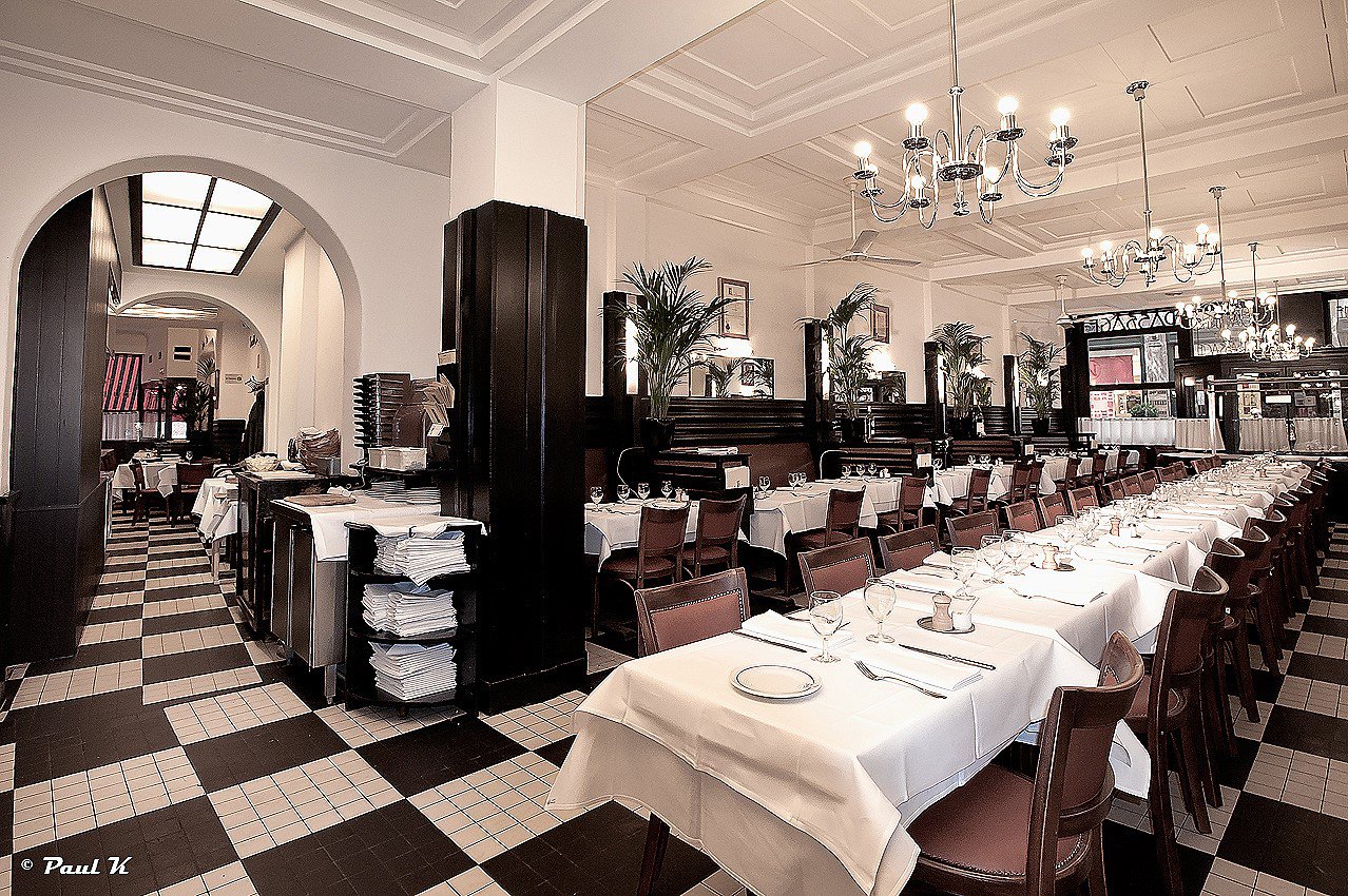 Пассаж рестораны. La Passage Франция ресторан. Эталонный французский ресторан. Brasserie Bruxelles Дмитровская. Бельджиан базар кафе Брюссель.