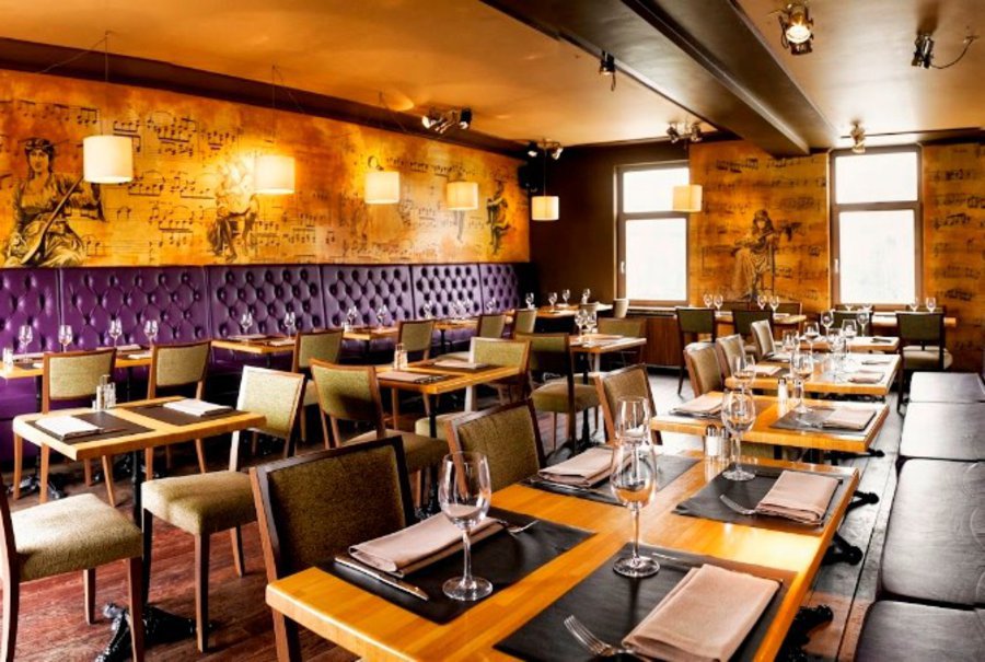 SERENATA Restaurant Italien Zaventem 1930