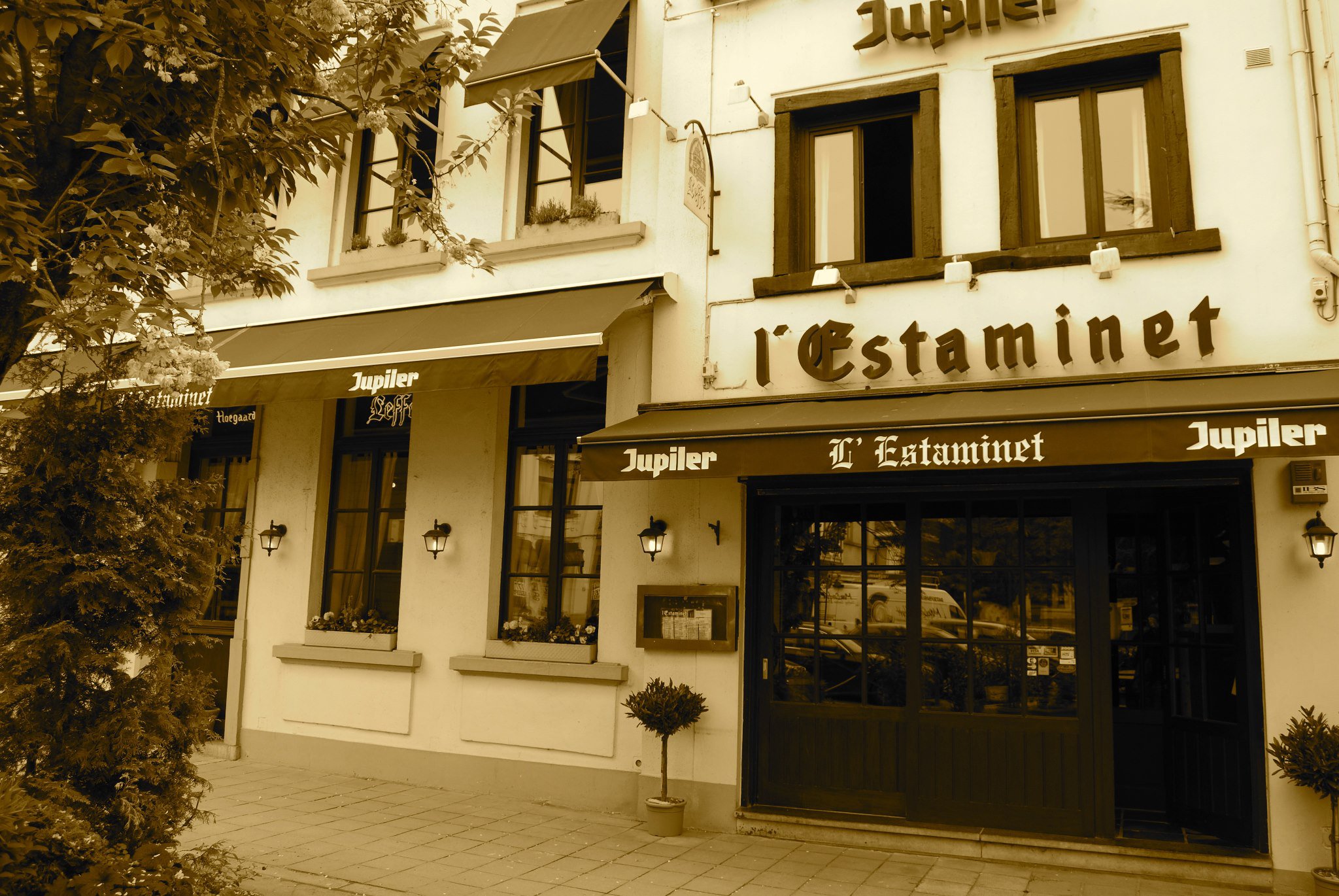 Résultat de recherche d'images pour "estaminet flandres belgique"