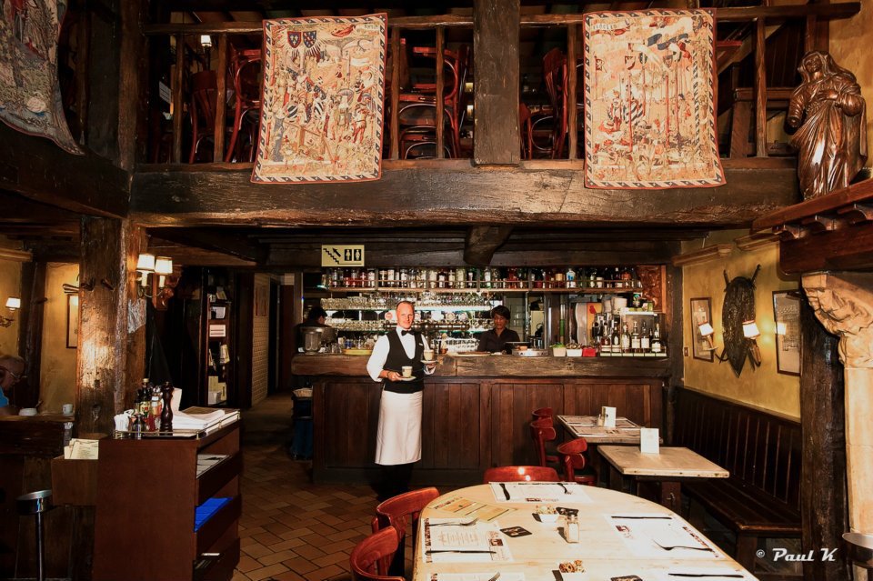 33 орликов переулок. Бельгийская брассерия 0. Брассерия 0. Бельгийский брассери. 33 бельгийская пивная.